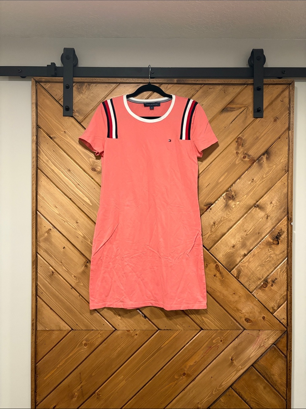 Tommy Hilfiger Coral Short Sleeve Dress with Striped Shoulder Trim 94% Cotton